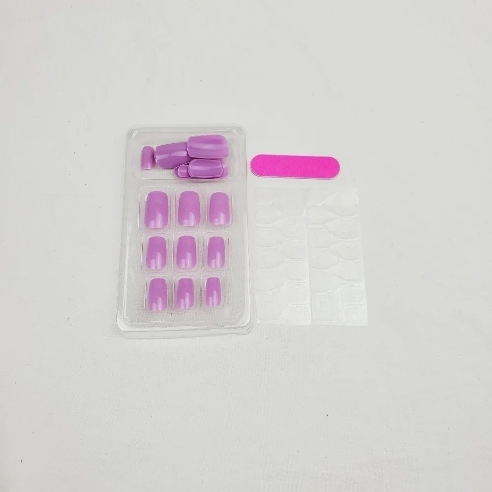 24 Pieces Fake Press On Nails